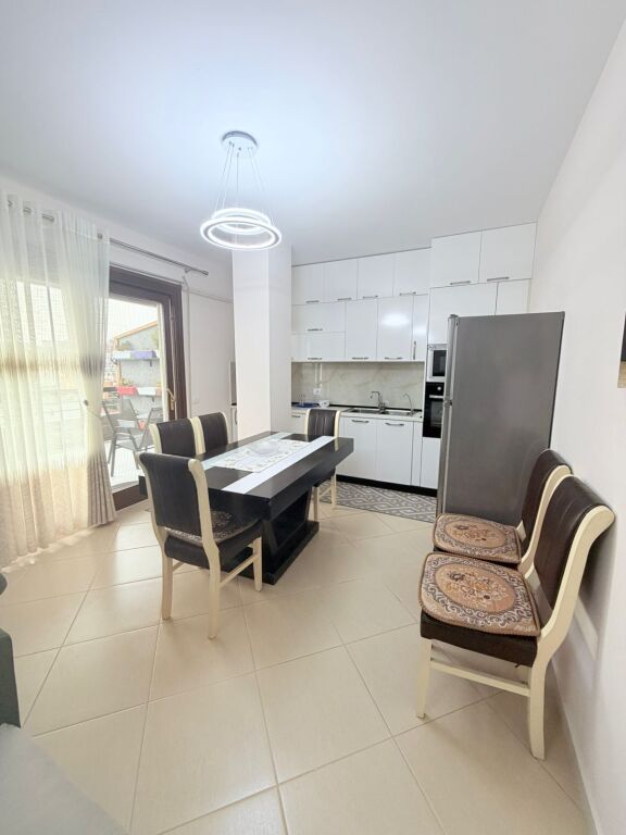 JEPET ME QERA APARTAMENT 1+1 POSTA  DURRES