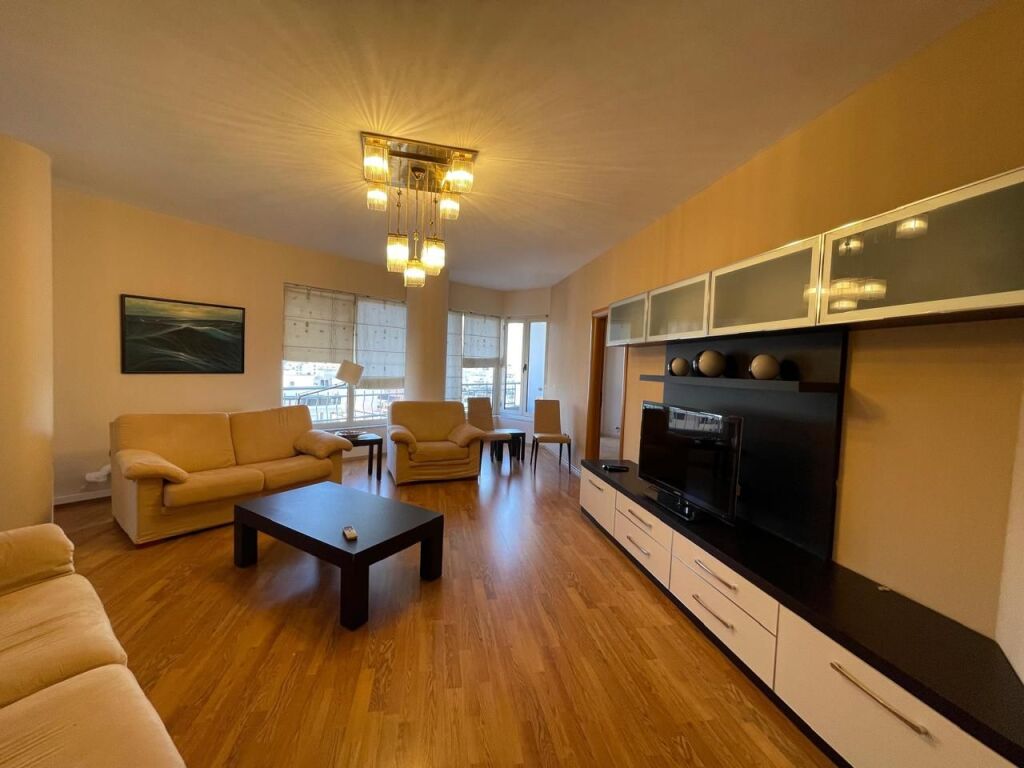 Appartamento 2+1+2 in Affitto – Vicino al Municipio, Durazzo