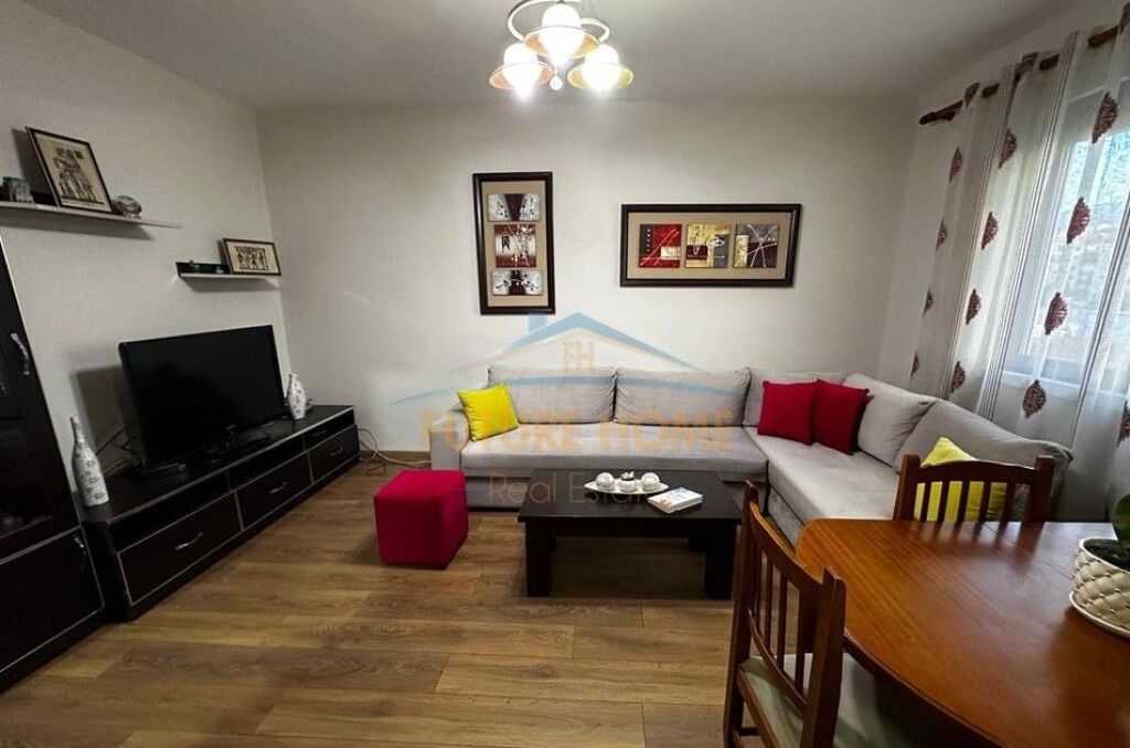 In vendita, Appartamento 2+1, Xhamlliku, Tirana