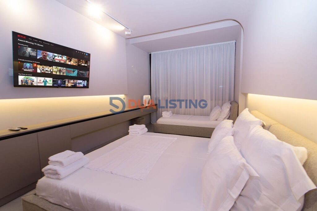 Shesim Penthouse Ikonik me Verandë Panoramike , Vlore Jetë Luksi mbi Detin Jon, Vlorë