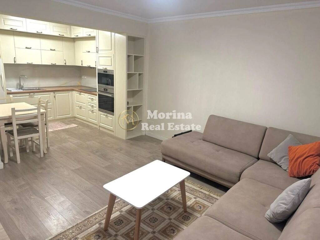 Qera | Shtëpi private 1 + 1 | Universiteti Barleti | 400 €/muaj