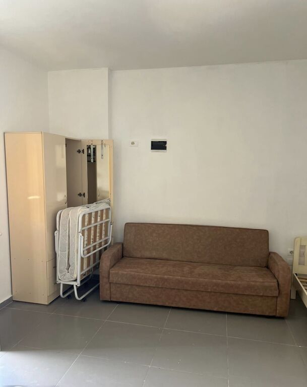 GARSIONERE 20000 LEKE.ASTIR