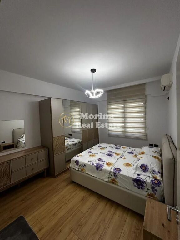 Qera | Apartament 2 + 1 tek 21 Dhjetori, 1000 €/muaj