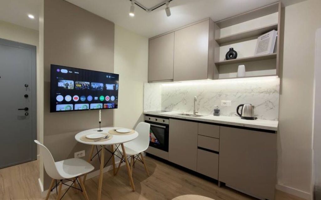 SHITEN 2 APARTAMENTE 1+1 TEK KRYQEZIMI 21 DHJETORIT !