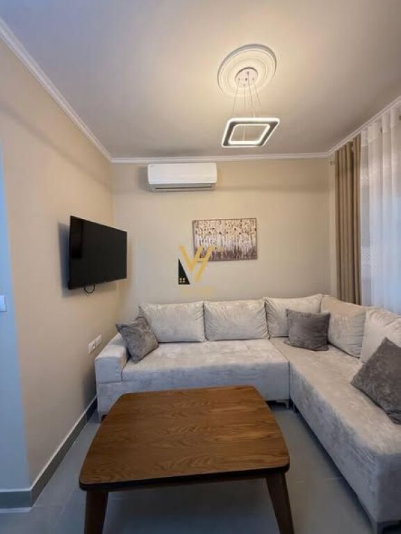 JEPET APARTAMENT 1+1+BLK ME QERA NE LAPRAKE 40.000 LEKE