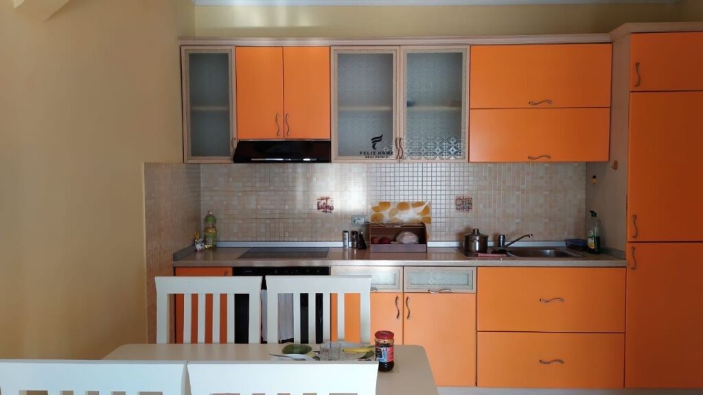 APARTAMENT ME QERA 1+1 PAZARI RI 45.000 LEKE