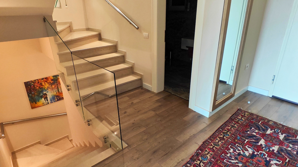 Tek Liqeni Farkes Shitet Vile Me Çmim OKAZION, Vetem 1580 Euro/m²