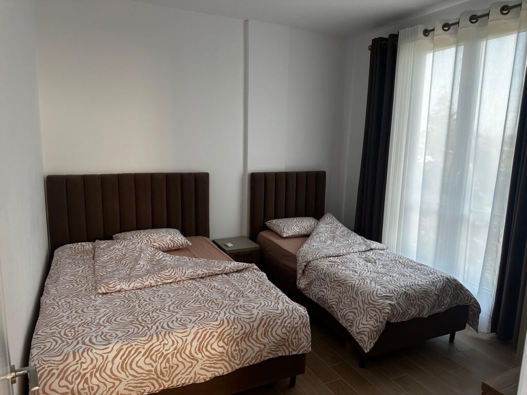 Vilë për Shitje Pranë Gjirit të Lalëzit