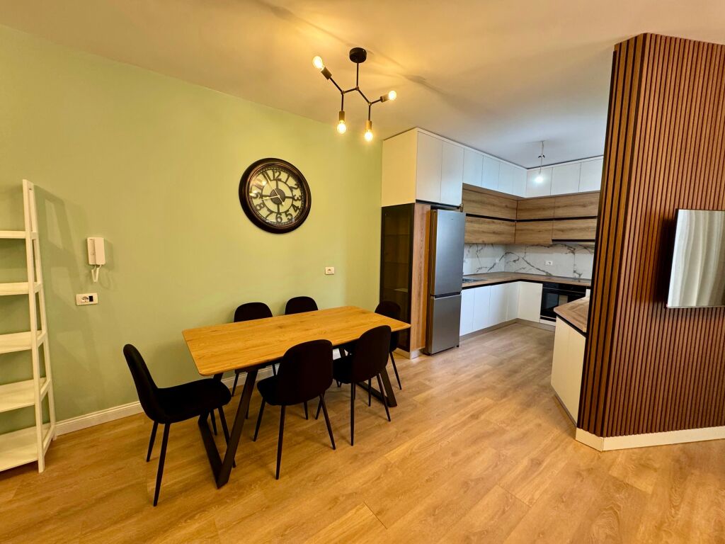 📣 QERA SUPER Apartament (DUPLEX) 3+1+2 +2 Poste Parkimi 📍 Kompleksi FZ, Liqeni i Thate ✨