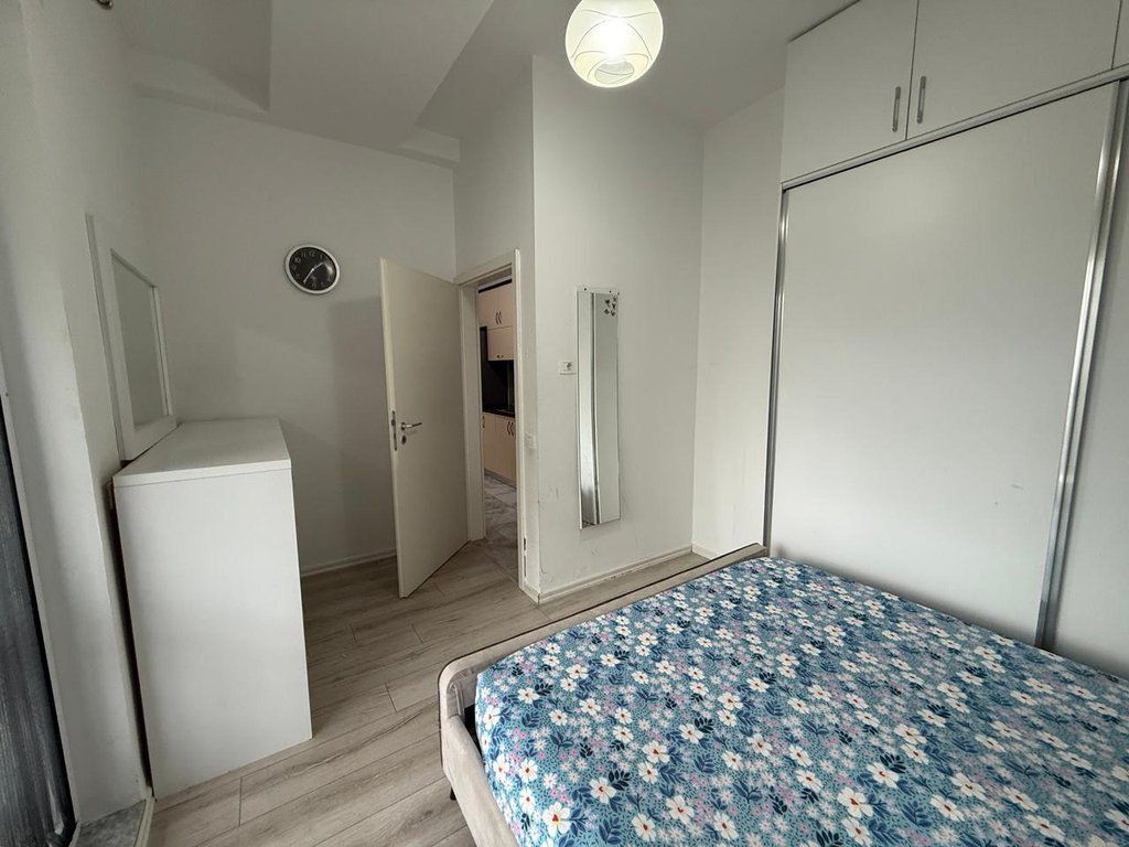 Qera, Apartament 1+1 Kompleksi Kontakt, 21 Dhjetori, Tiranë