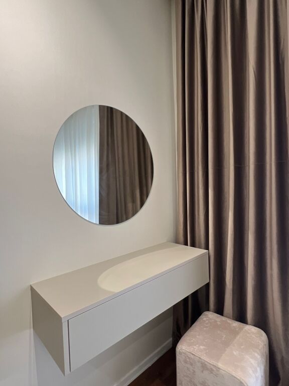 APARTAMENT 1+1 ME QIRA . RRUGA E BARIKADAVE 700 EURO