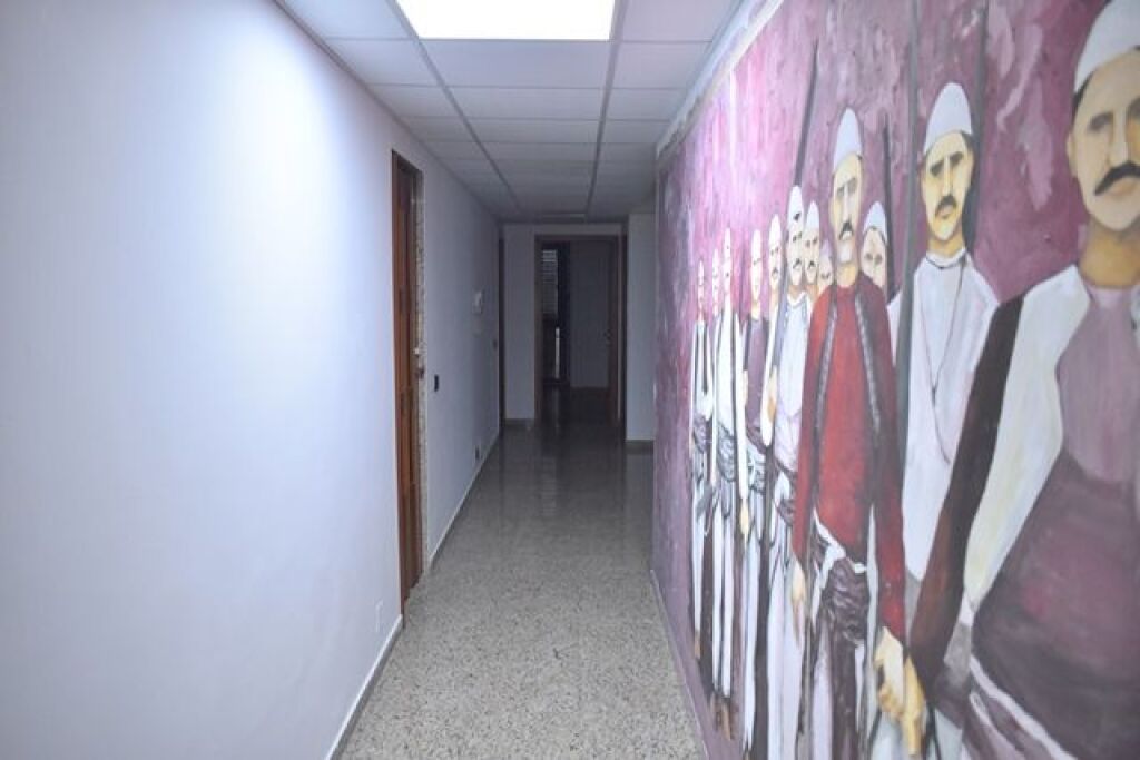 OFFICE FOR RENT 150 M2 CENTER 2000 EURO