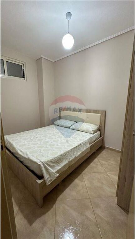 🏡 Apartament 1+1 me Qera – Rruga Dhimitër Konomi, Vlorë