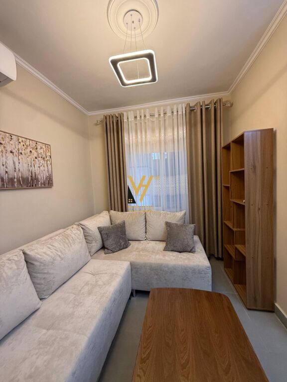 JEPET APARTAMENT 1+1+BLK ME QERA NE LAPRAKE 40.000 LEKE