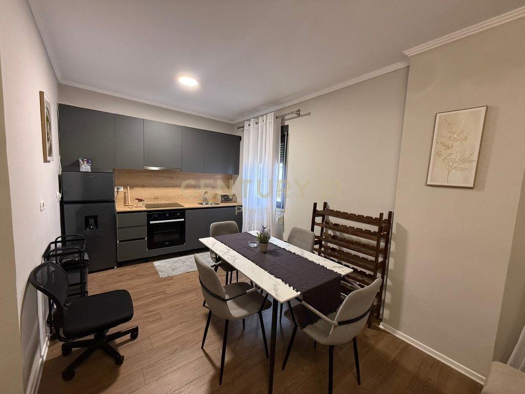 1+1 APARTMENT FOR RENT IN THE CENTER, TIRANA! 800 € /Month