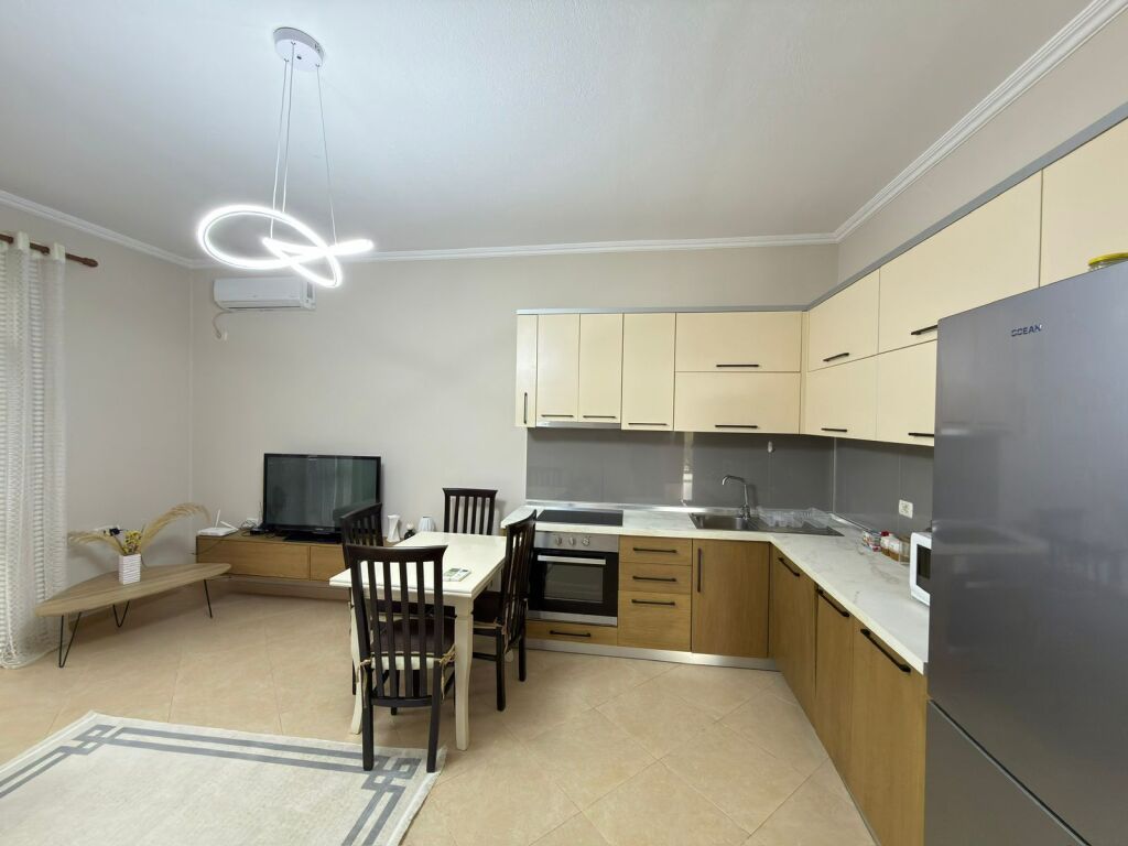 ‼️ Apartament 2+1+2 parkime me qira tek Rr Elbasanit pranë Ambasadës Turke‼️