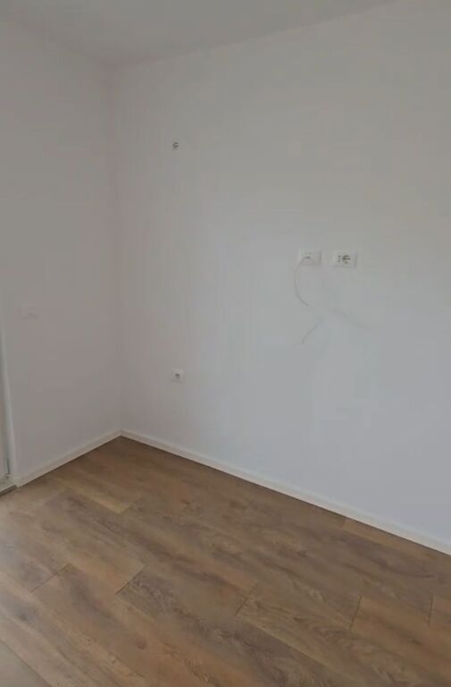 Shitet Apartment 1+1  Në Zonën e  Ali Demi  