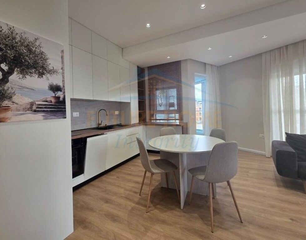 Rent, Apartment 1+1, Kadiu Complex, Tirana.