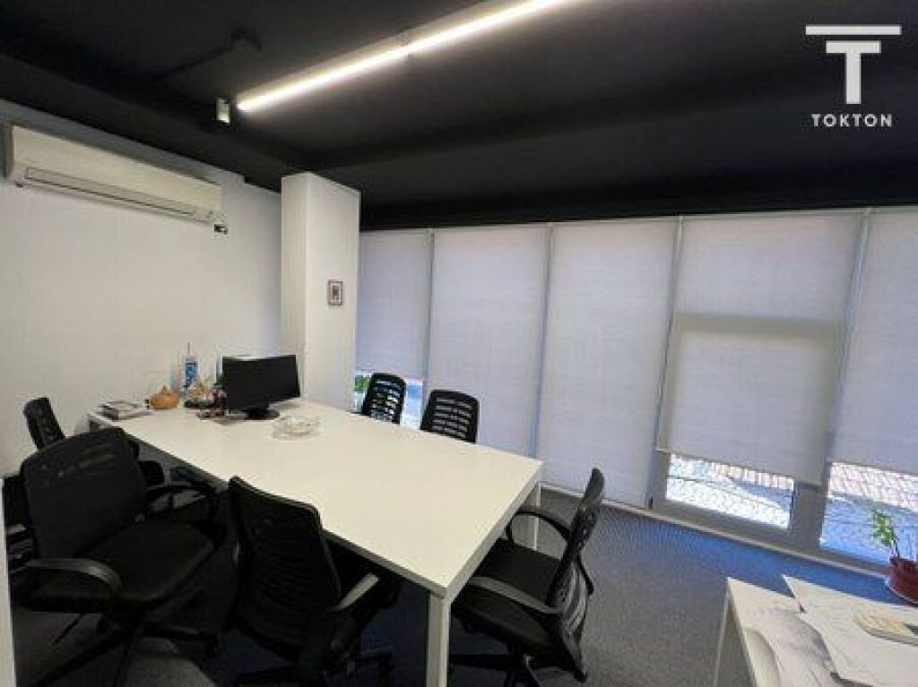 AFFITTO, AMBIENTE PER UFFICI, PAZARI I RI, TIRANA