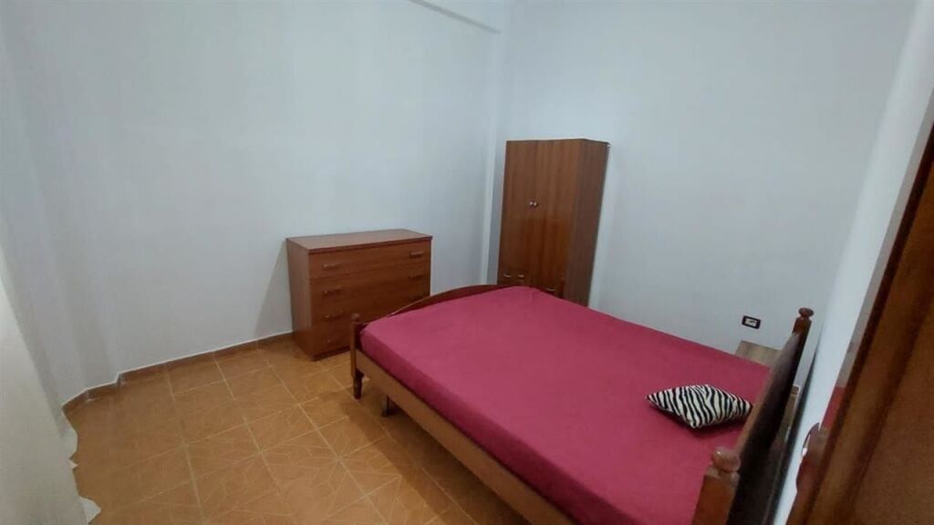 Apartment 1+1 for rent at Jordan Misja Street (35,000 lek)