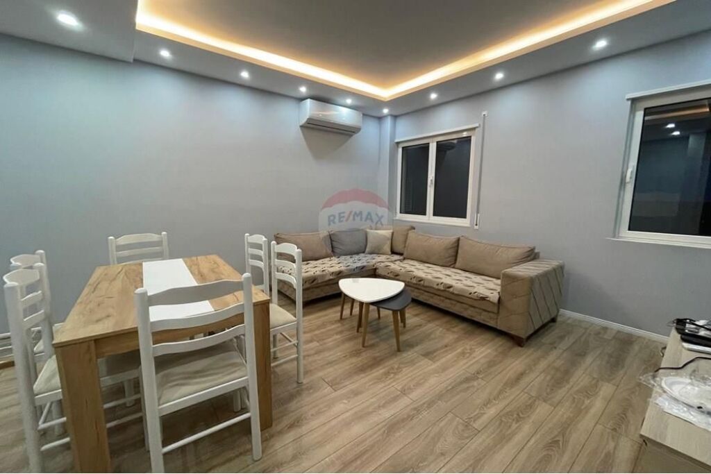 Apartament - Për Shitje - Linzë, Tiranë