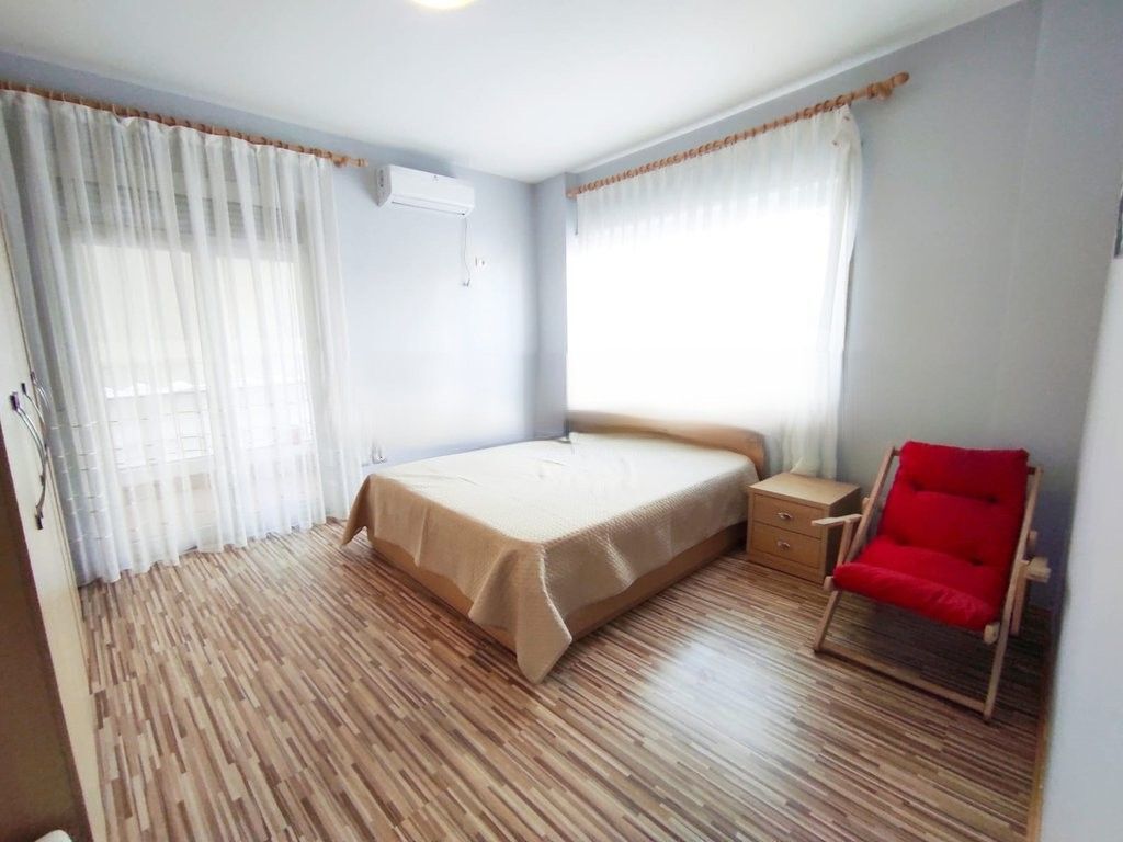 APPARTAMENTO PIÙ GARAGE IN AFFITTO VICINO A MYSLYM SHYRI! 750 € /Mese