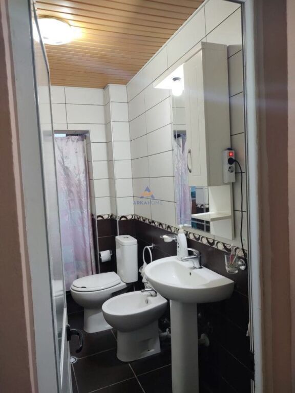 SHITET APARTAMENT 2+1 (KONVERTUAR NË 3+1) "RRUGA IRFAN TOMINI" 140000 EURO