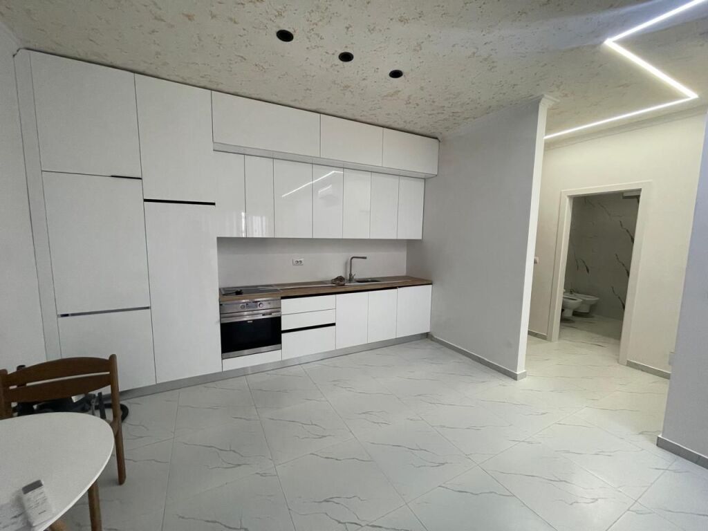 Affittasi appartamento 1+1 a Zogu i Zi