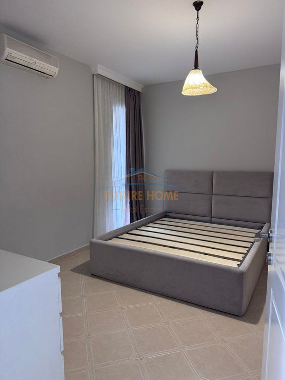 Rent, Apartment 1+1, Old Park, Tirana.