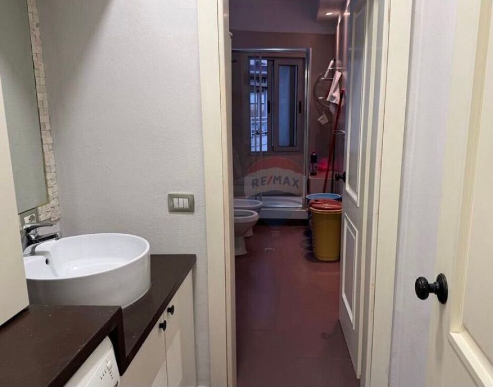 SHITET, APARTAMENT 2+1, FRESKU, TIRANË