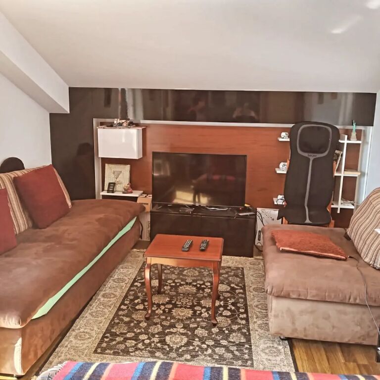 Shitet Apartament 2+1 +2+50m2 verande– Ish Uzina e Traktorëve