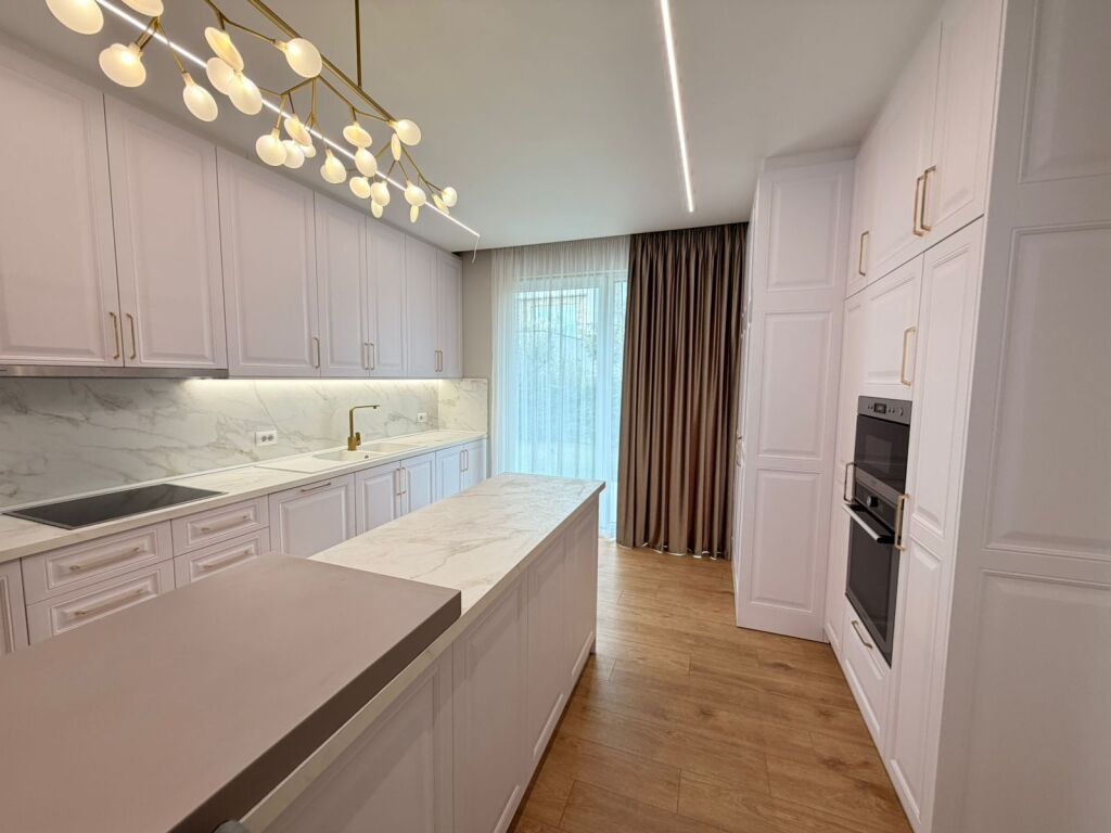 JEPET VILE ME PISHINE TEK REZIDENCA ELYSIUM NE MJULL BATHORE !!