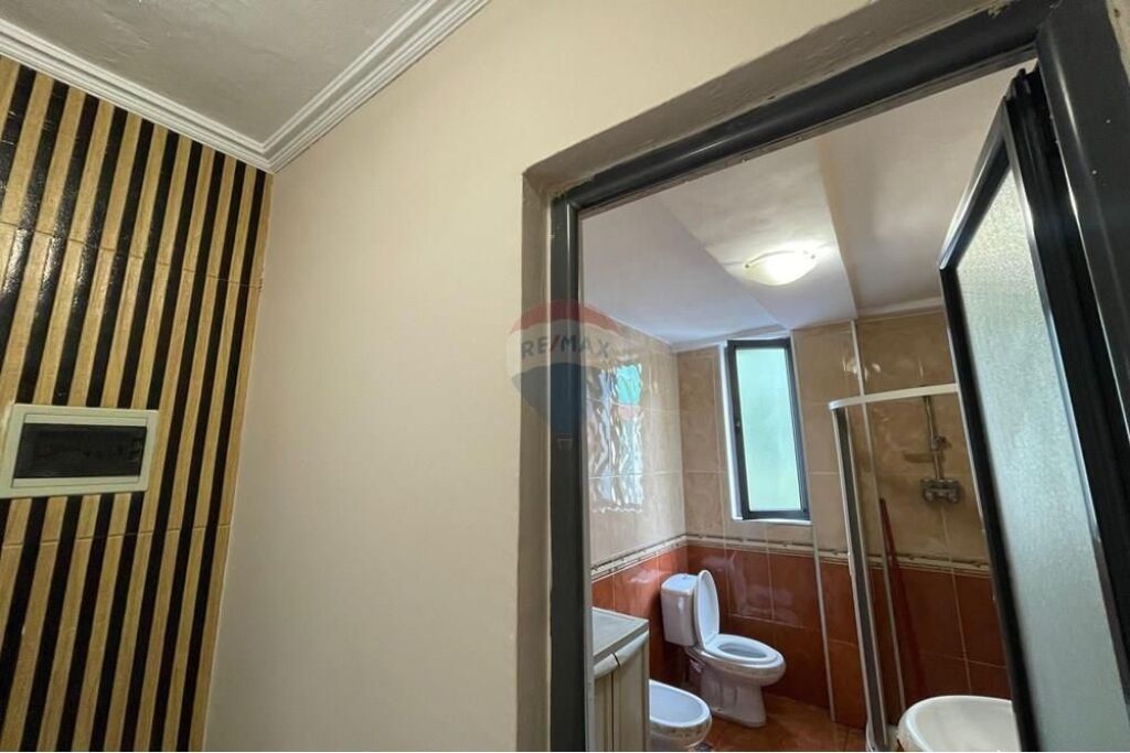 1+1 for rent at the BALLET SCHOOL