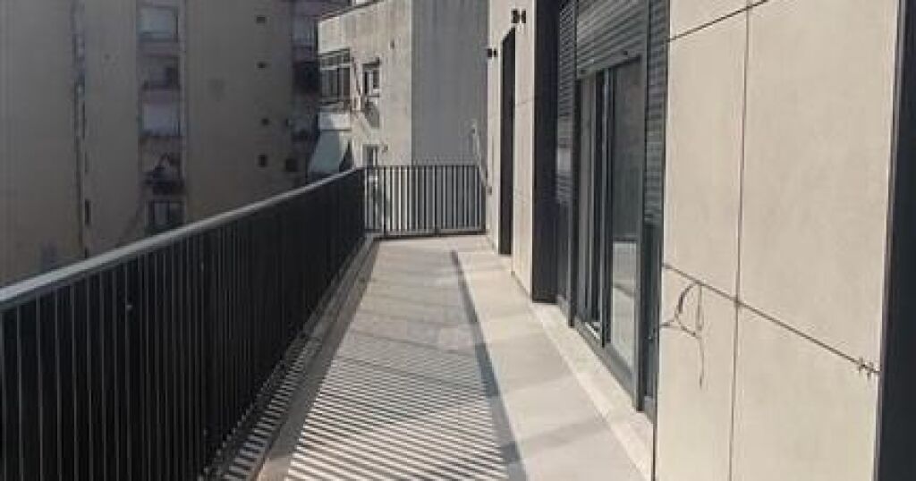 Jepet me qira AMBJENT BIZNESI (ZYRA) TEK 9 KATSHET