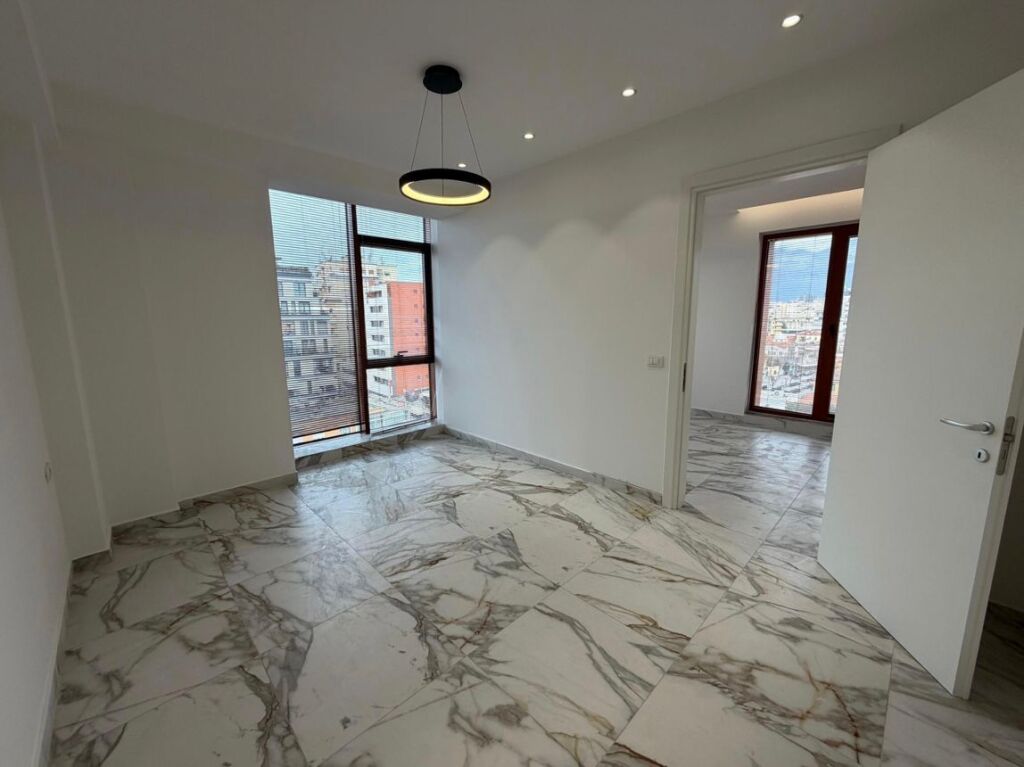 Apartament 1+1 ne shitje , Rruga e Kavajes