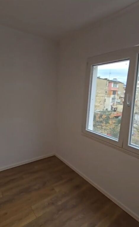 Shitet Apartment 1+1  Në Zonën e  Ali Demi  