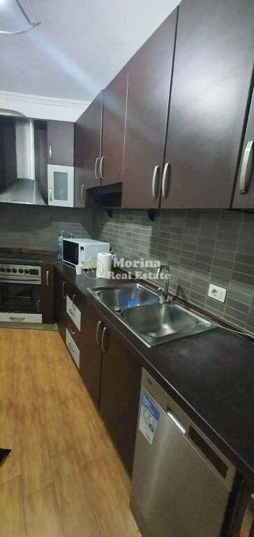 Qera | Apartament 3 + 1+2 | Astir pranë Artistit, | 550 €/muaj