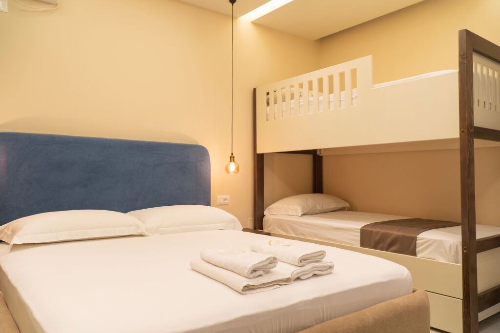 SHITET NGA PRONARI JO AGJENSI