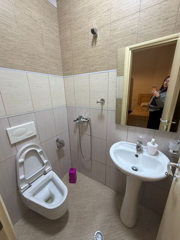 For rent 2+2+parking furnished dry lake 649 eu