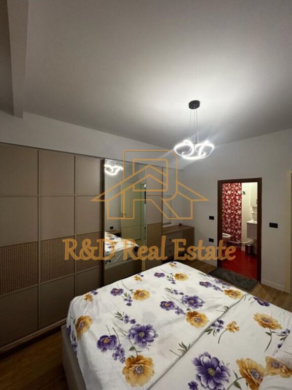 🏡 Jepet me qira apartament 3+1 – Rr. Sulejman Pitarka (përballë Tatimeve)