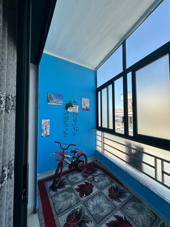 Apartament 1+1, Kombinat!