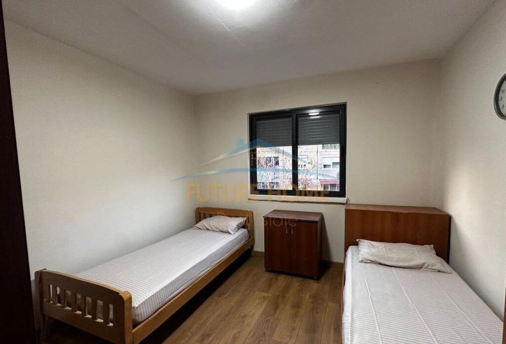 In vendita, Appartamento 2+1, Xhamlliku, Tirana