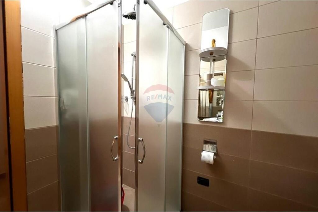 Apartament 2+1 me qira Rruga e Elbasanit