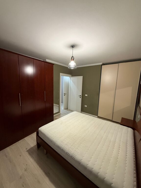 Jepet Me Qira Apartmanet 2+1+2 📍 Yzberisht ( Pranë Grand Galerisë )