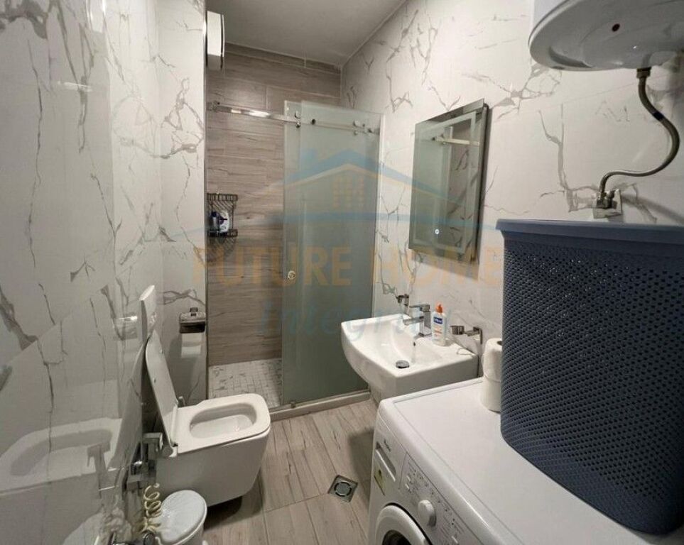 Qera, Apartament 1+1, Rruga 5 Maji, Tiranë.