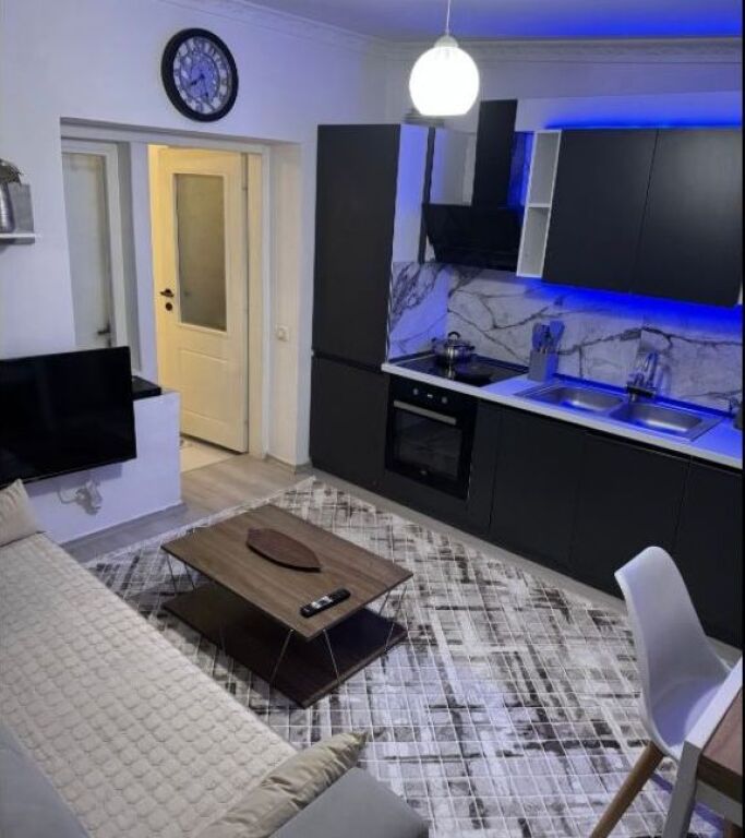 Japim apartament me qera te Rruga e Dibres