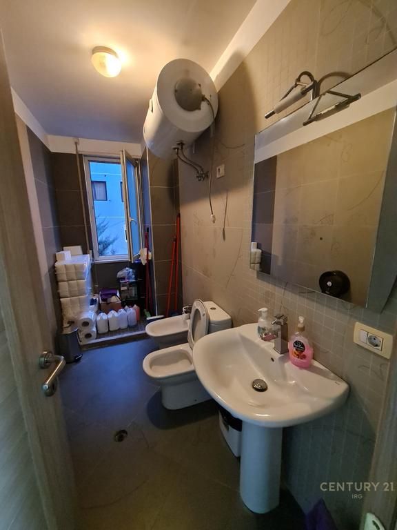 Ufficio in affitto a Garda!