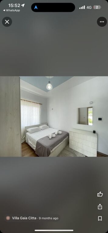 Jepet me qira shtëpi private dy-katëshe, e ndodhur rreth 500 metra vijë ajrore nga Lungomare.