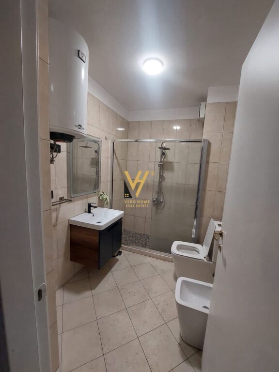 OFFICE 100 M2 FOR RENT IN CENTER 1,500 EURO