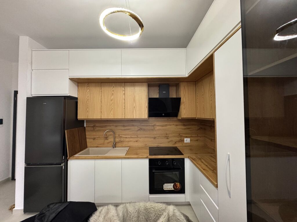 Apartament 1+1 per qira tek rr Bedri Karapici